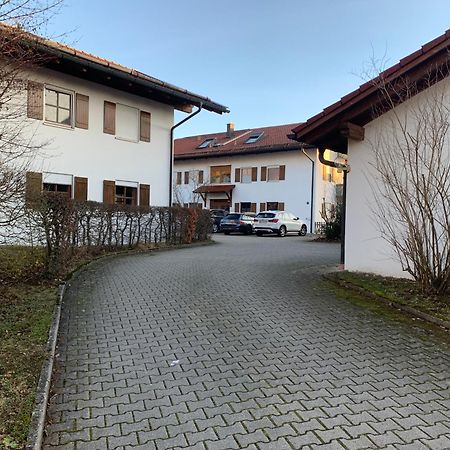 Ferienwohnung Seebruck Am Chiemsee Сион-Зеебрук Екстериор снимка