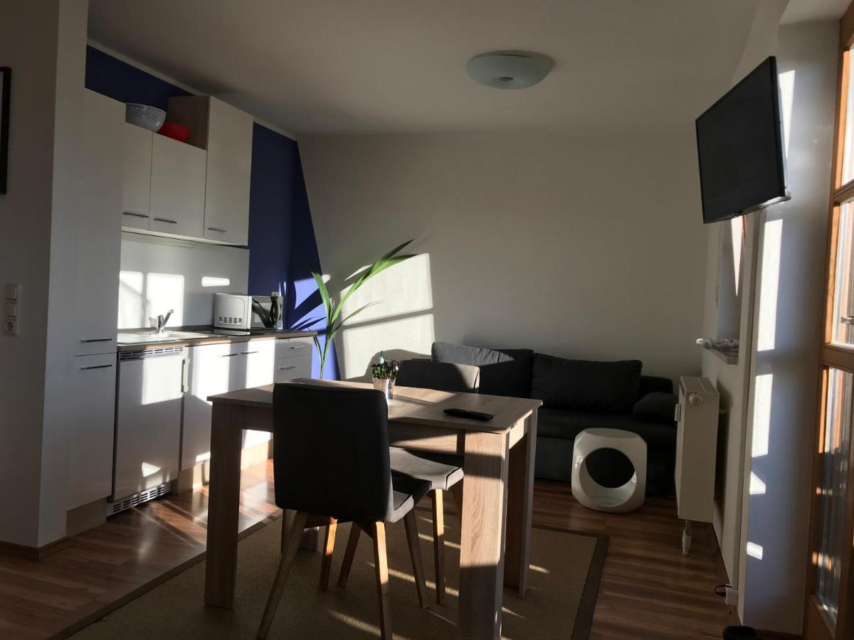 Ferienwohnung Seebruck Am Chiemsee Сион-Зеебрук Екстериор снимка