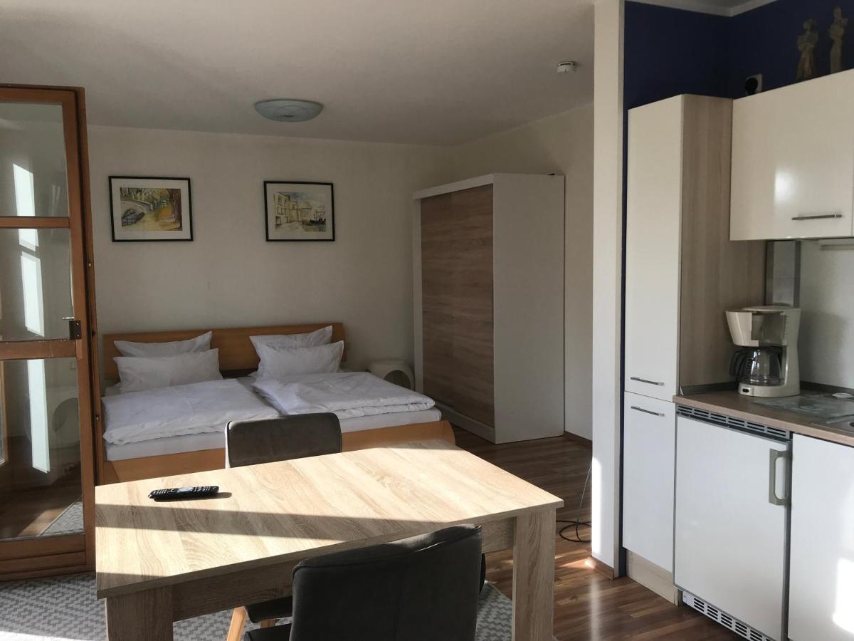 Ferienwohnung Seebruck Am Chiemsee Сион-Зеебрук Екстериор снимка