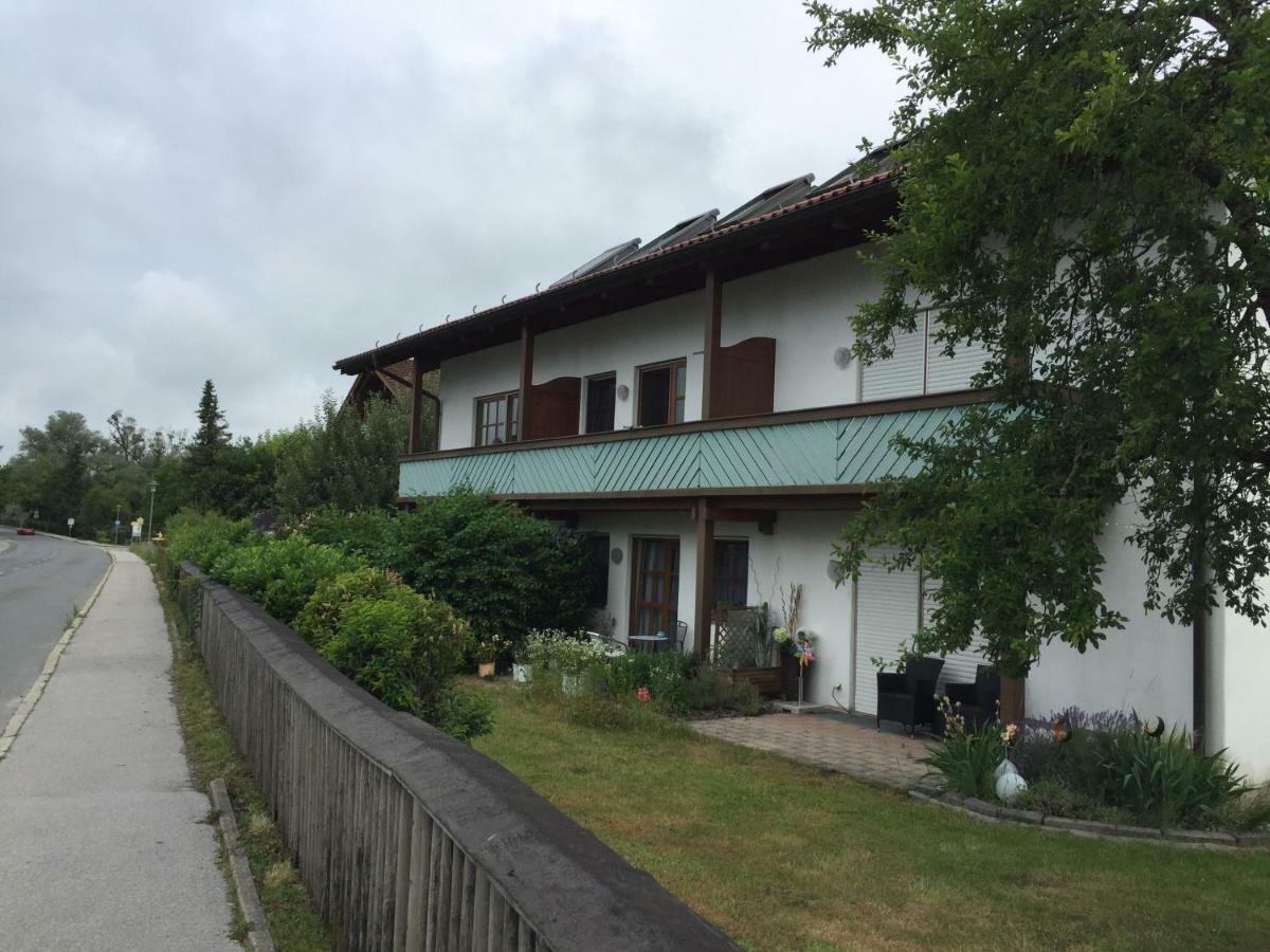 Ferienwohnung Seebruck Am Chiemsee Сион-Зеебрук Екстериор снимка